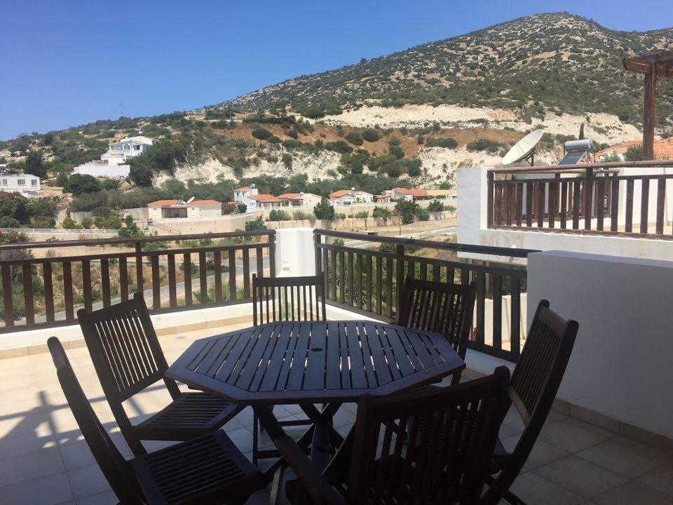 Paschali Sunset Appartment Peyia Bagian luar foto